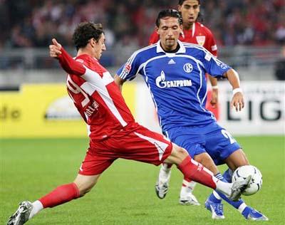 而勇士队的 而勇士队的